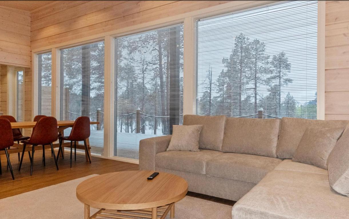 Villa Paadari Enare Eksteriør bilde